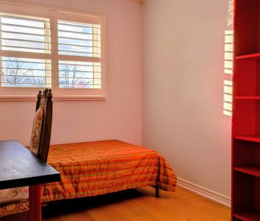 For Lease - 100 Castle Park Boulevard, Vaughan, Ontario - Photo 1