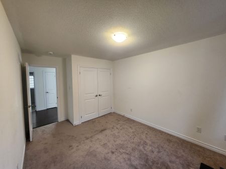 For Lease - 48 Simona Avenue, Wasaga Beach, Ontario - Photo 5