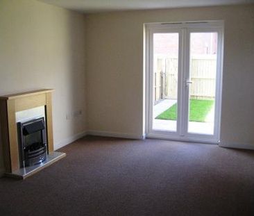2 bedroom terraced house to rent - Photo 3