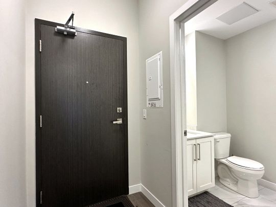 For Lease - 15 Queen Street Unit# 2103, Hamilton, Ontario - Photo 1