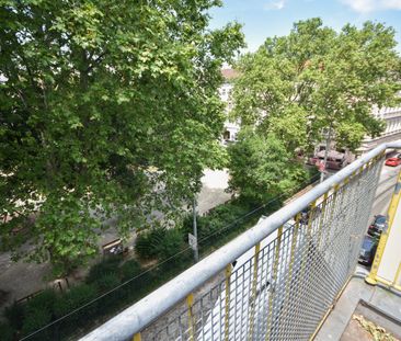 Schöne 4-Zimmer-DG-Maisonette am Lorenz-Bayer-Park mit zwei Balkonen - Photo 2