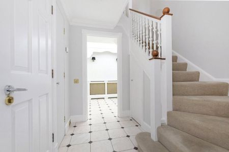 3 bedroom townhouse to rent - Photo 2