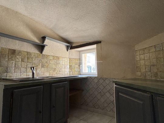 Location Appartement 2 pièces 58m² GRIGNAN 26230 - Photo 1
