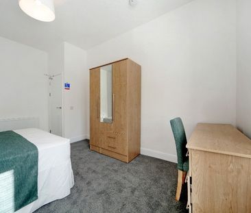 3 bedroom apartment to rent - Photo 6