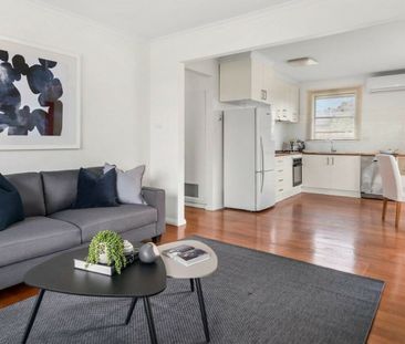 Neat & Tidy 3 Bedroom Home! - Photo 1