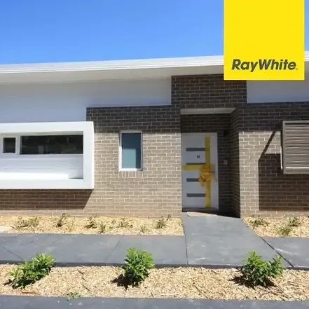 Spacious Two Bedroom Unit - Photo 1