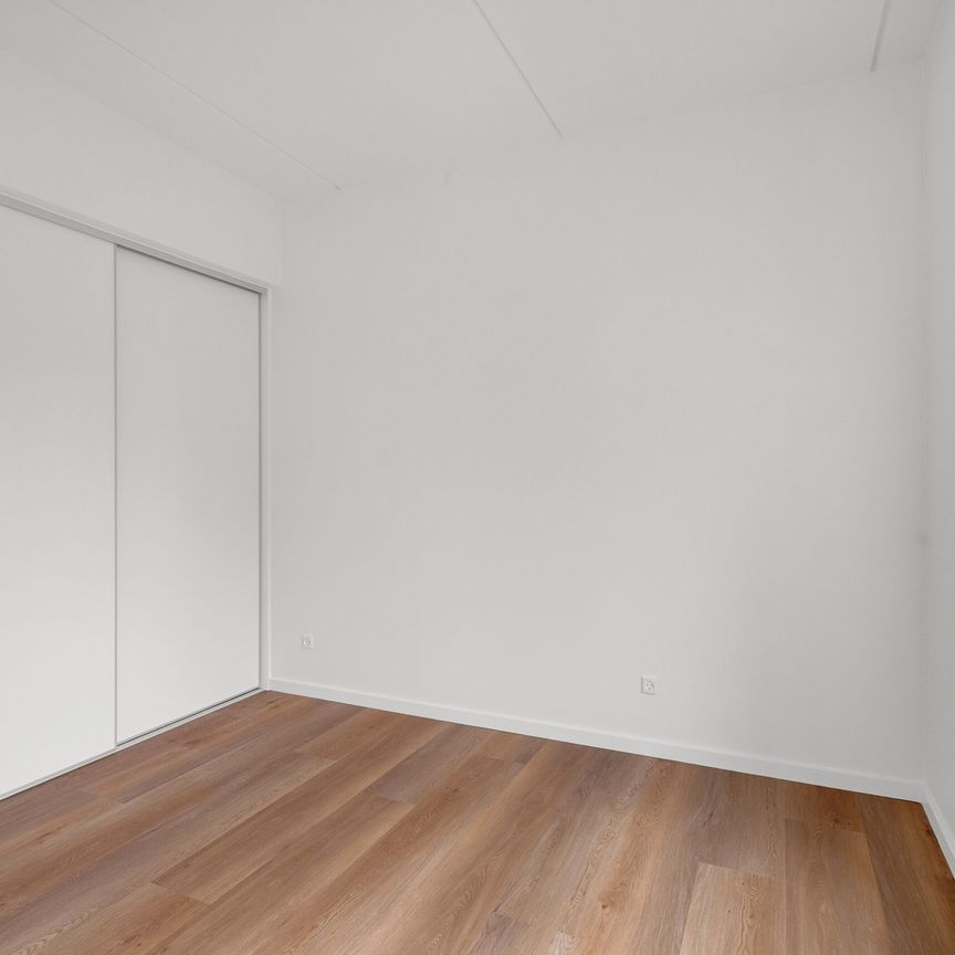 Moderne lejlighed med altan og fjordudsigt i Nørresundby - Photo 1