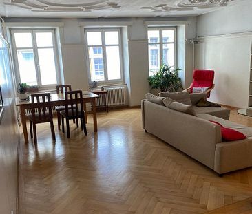 Charmante 2.5-Zimmer-Wohnung in der Schaffhauser Altstadt - Photo 2