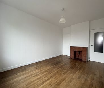 T2 - 51,35m2 - rénové - centre ville - Beffroi - Cave - Grenier - Photo 2