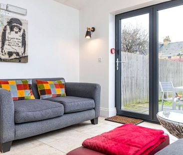 6 bedroom terraced house to rent - Photo 1