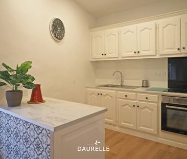 Location Appartement 3 pièces 63m² CHATEAURENARD 13160 - Photo 4