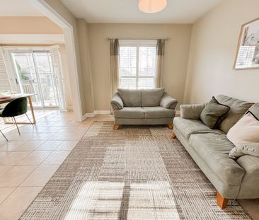 For Lease - 49 Pine Hollow Crescent, Vaughan, Ontario - Photo 3