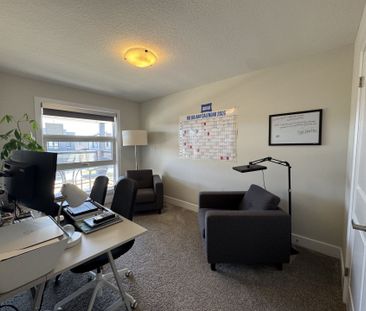 For Lease - 1562 Bob Schram Way, London North, Ontario - Photo 3