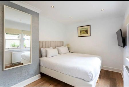 3 Bed Flat, Warwick Avenue, W9 - Photo 4