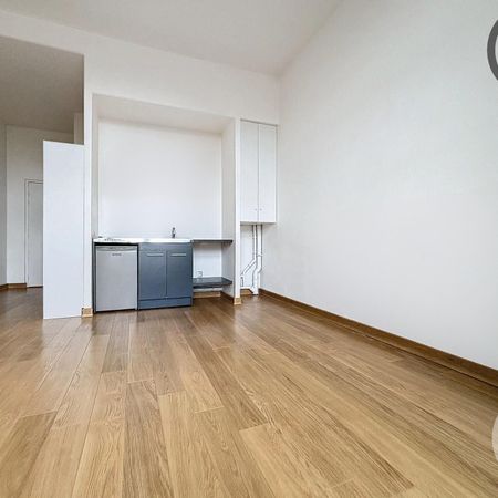Location Appartement 1 pièce 26m² TROYES 10000 - Photo 3