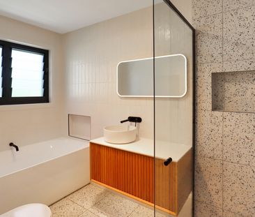 Coastal Living with Family-Friendly Design - Photo 6