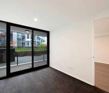 Luxury Living On The Foreshore - Photo 2