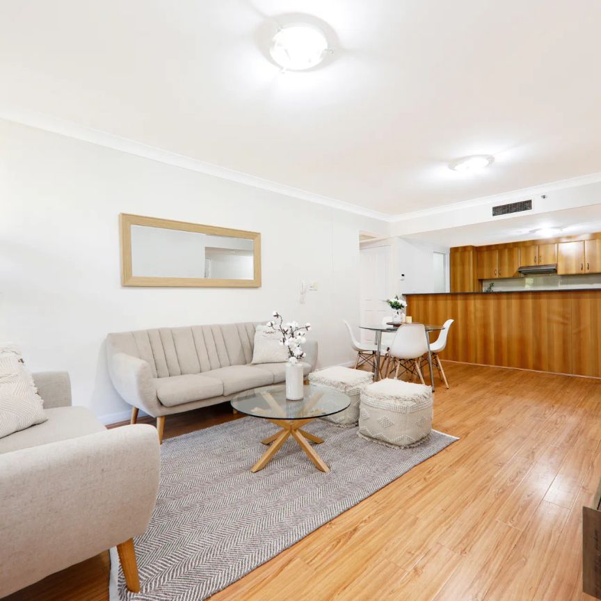 Stylish contemporary apartment in Strathfield - Photo 1