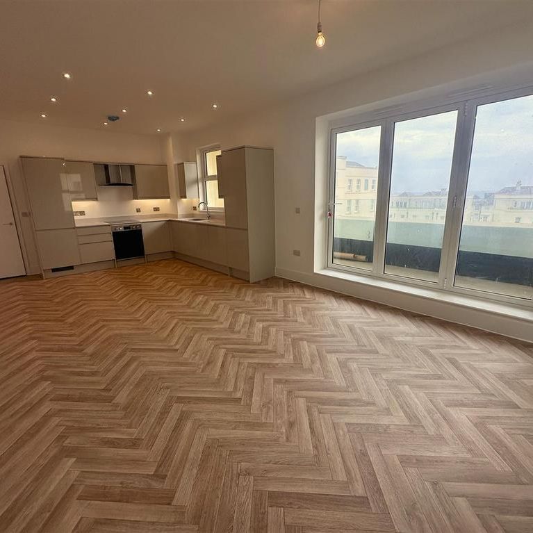 3 bedroom flat to rent - Photo 1