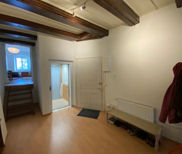 Appartement de 4 pièces avec 109 m2 et ascenseur privé et balcon. - Foto 5