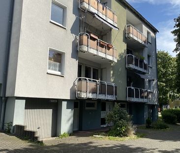 Gemütliche Hochparterre-Wohnung mit Balkon – Ideal für die Familie - Photo 1