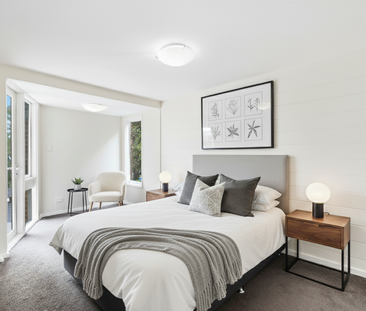 Exquisite Family Sanctuary with Resort-Style Entertaining - Photo 5