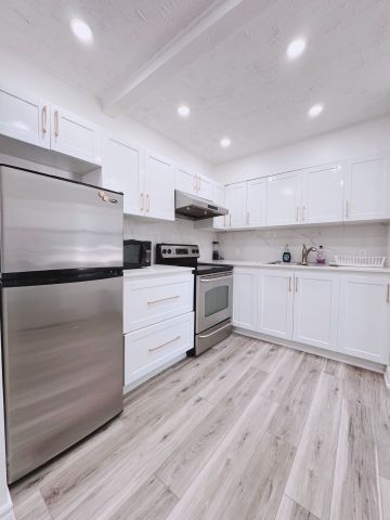 For Lease - 761 Innisfil Beach Road, Innisfil, Ontario - Photo 5