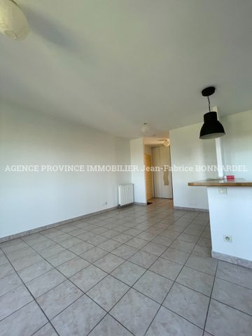 Location Appartement 2 pièces 58m² ST PAUL TROIS CHATEAUX 26130 - Photo 3