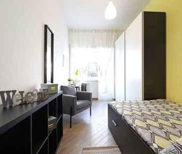 Via Antonino Lo Surdo, Rome, Lazio 00146 - Photo 1