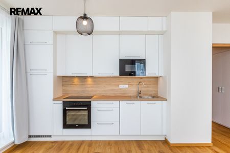 Pronájem bytu 1+kk v družstevním vlastnictví 39 m², Praha 5 - Stodůlky - Photo 2