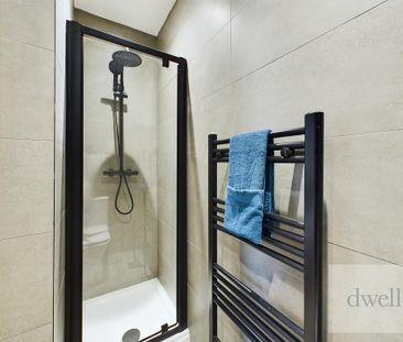 1 bedroom in a house share to rent - Photo 2