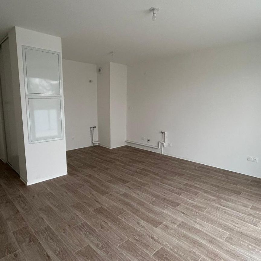 Location Appartement 1 pièce 28m² MULHOUSE 68100 - Photo 1