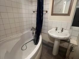 2 bedroom semi-detached house to rent - Photo 5