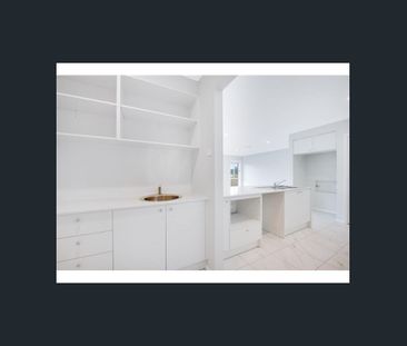 LUXURY HOME IN HUNTLEE - Photo 5