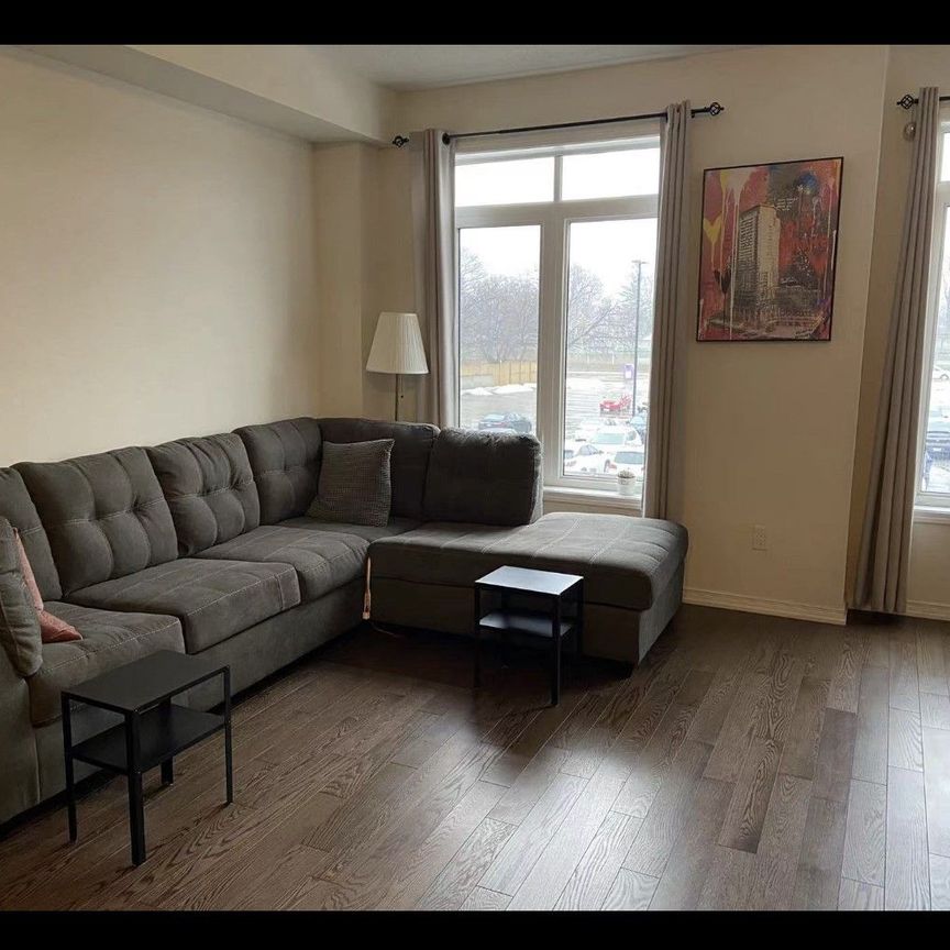 For Lease - 432 Ladycroft Terrace Unit# Main & Upper, Mississauga, Ontario - Photo 1