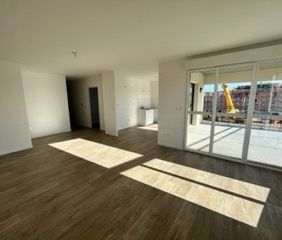 Location Appartement 4 pièces 84m² - Photo 3