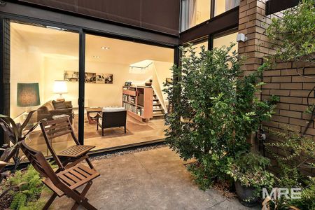 2/43-49 Clowes Street, South Yarra - Photo 4