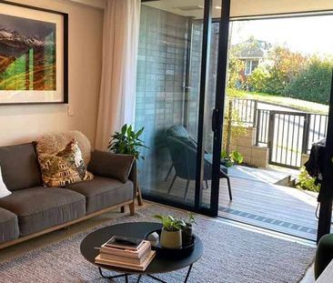 Cozy & Confined Near New Apartment - Photo 1
