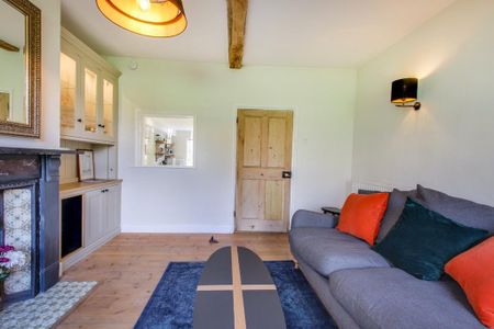 2 bedroom cottage to rent - Photo 2