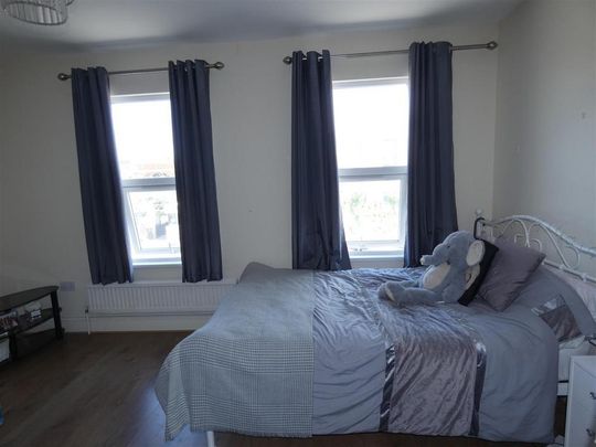 4 bedroom house to rent - Photo 1