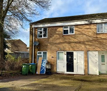 3 Bedroom House - Tangmere Drive, Southampton - Photo 2