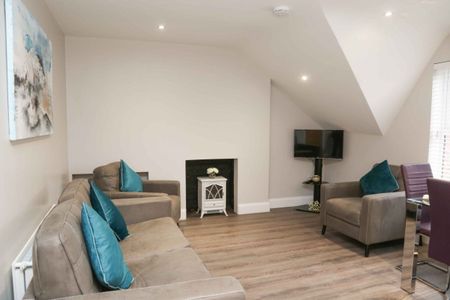 Apt 5, 61 Eglantine Avenue, Belfast BT9 6EW - Photo 2