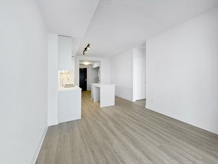 For Lease - 286 Main Street Unit# 2705, Toronto, Ontario - Photo 2