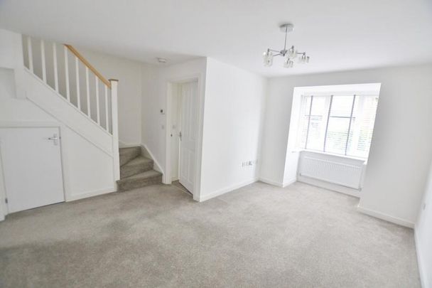 3 Bedroom Semi Detached To Let - Photo 1