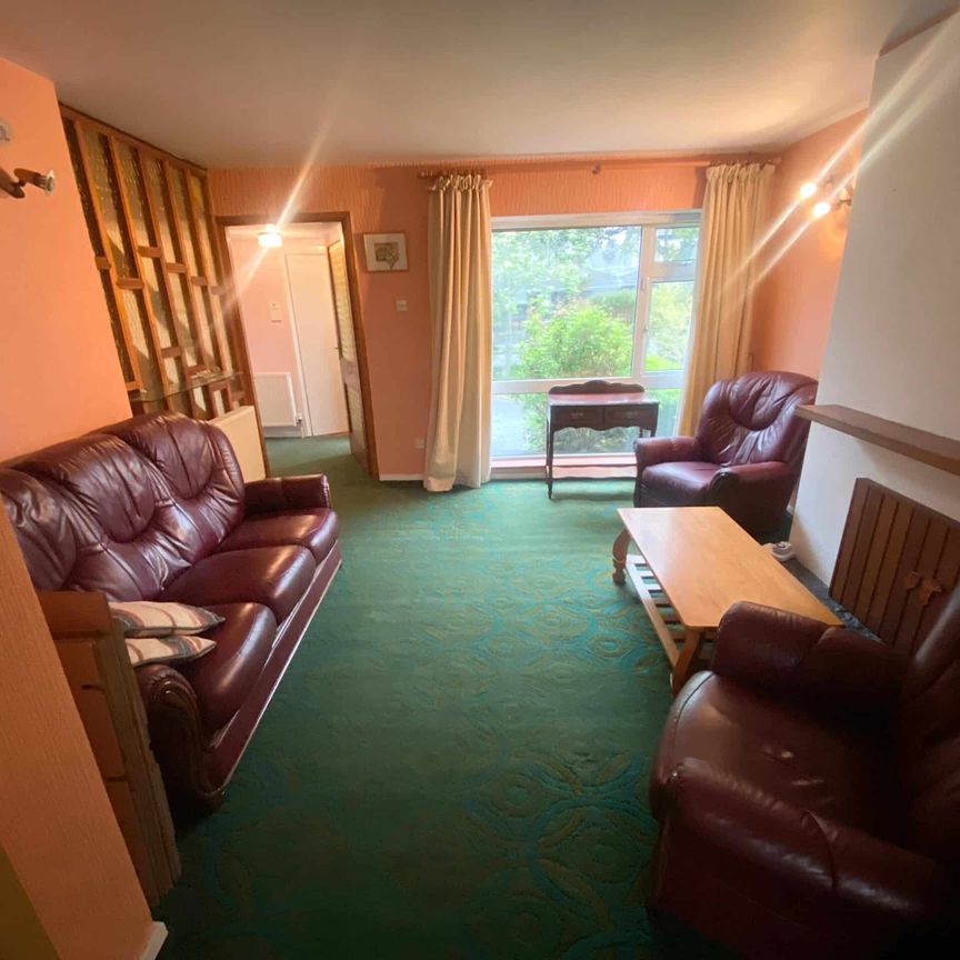 Ferndale, Old Bawn, Tallaght, Dublin 24 - Photo 1
