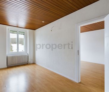 Appartement 4.5 Pièces fraichement rénové à Tramelan Vue Montagne &... - Photo 2