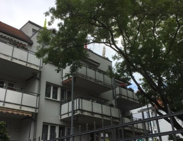 Schöne 2-Raumwohnung mit Balkon/Aufzug/Stellplatz - Photo 1