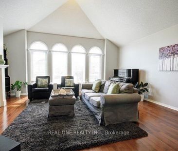 For Lease - 2886 Galleon Crescent, Mississauga, Ontario - Photo 2