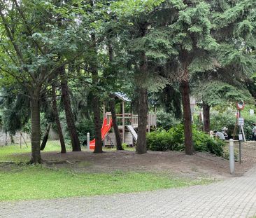 Rembrandtstraße: teilmöblierte 2 Zimmer mit Loggia (ab 01.08.2026) ... - Photo 2