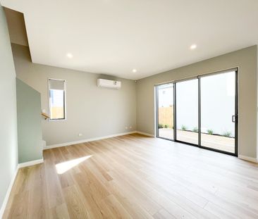 4 Bedrooms on Dexter Ave - Photo 6